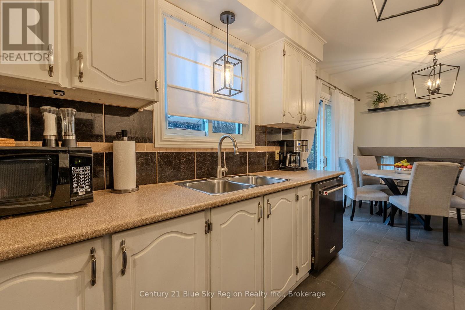 22 Kathryn Crescent, North Bay, Ontario P1B 8P4 - Photo 6 - X12506716