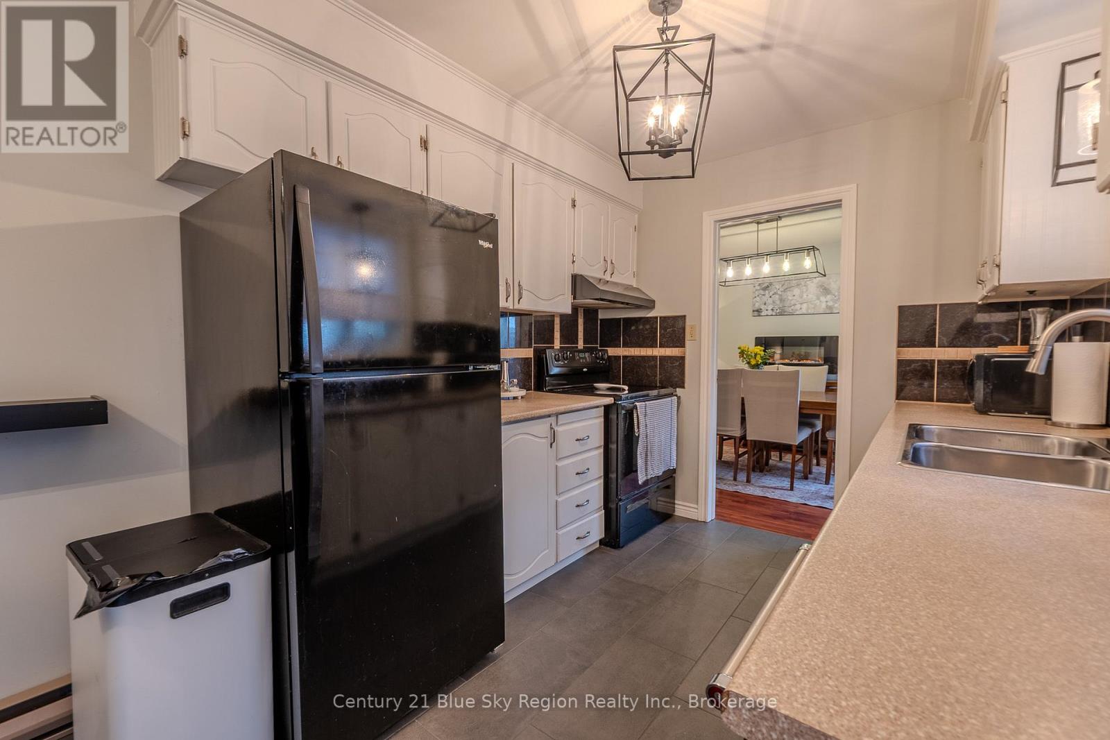 22 Kathryn Crescent, North Bay, Ontario P1B 8P4 - Photo 7 - X12506716