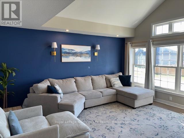 49 Trillium Drive, North Bay, Ontario P1A 0G6 - Photo 17 - X12506774