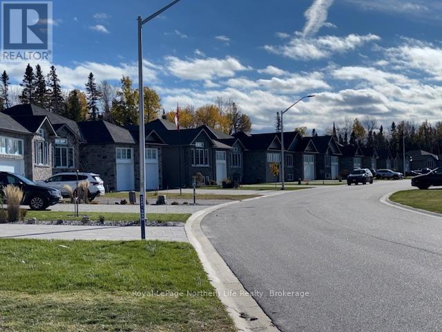 49 Trillium Drive, North Bay, Ontario P1A 0G6 - Photo 48 - X12506774