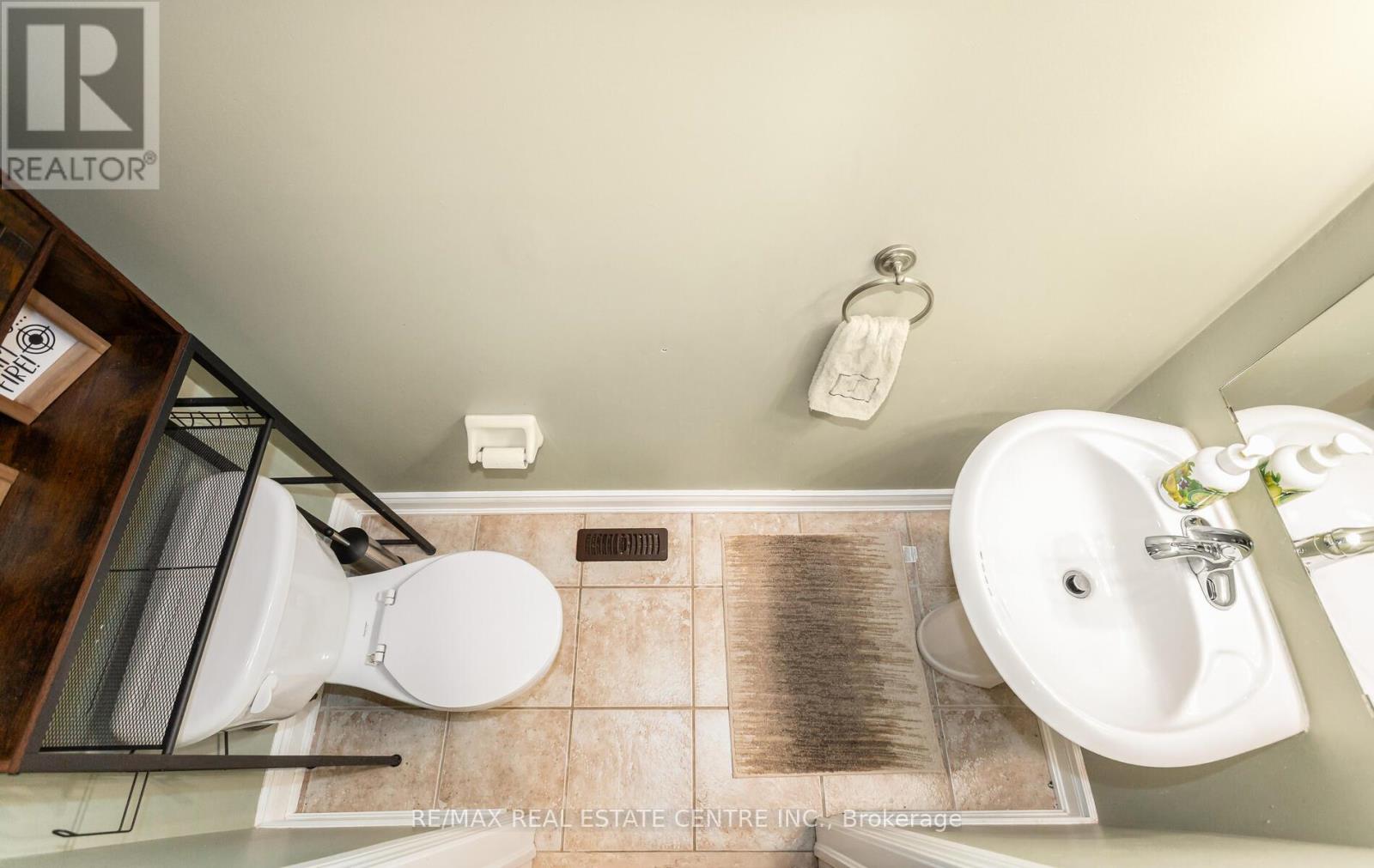 26 Saint Hubert Drive, Brampton, Ontario  L6P 1V7 - Photo 22 - W12506454