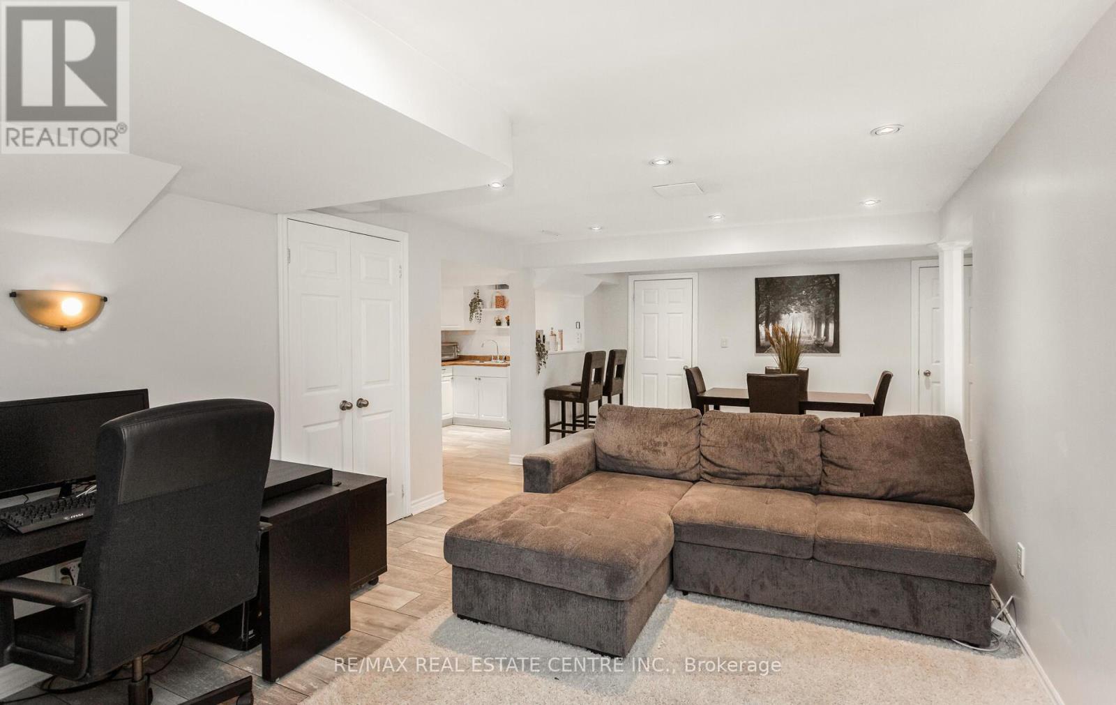 26 Saint Hubert Drive, Brampton, Ontario  L6P 1V7 - Photo 44 - W12506454