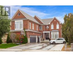 26 SAINT HUBERT DRIVE, Brampton, Ontario