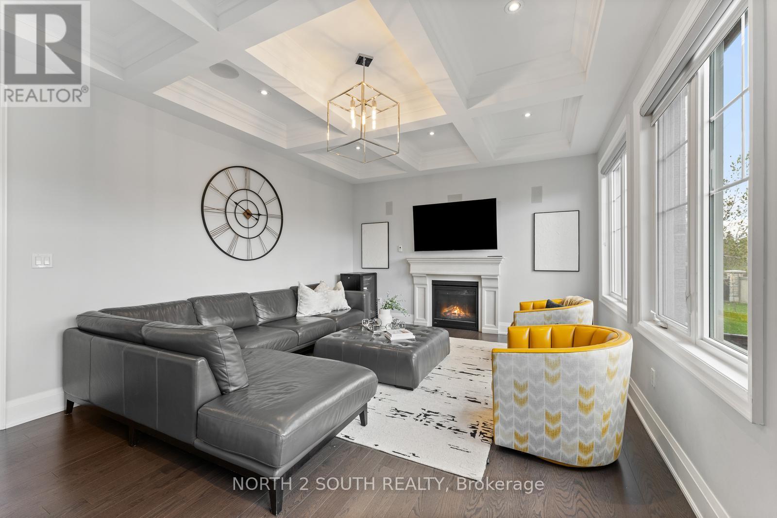 138 Degrey Drive, Brampton, Ontario L6P 4L7 - Photo 20 - W12506478