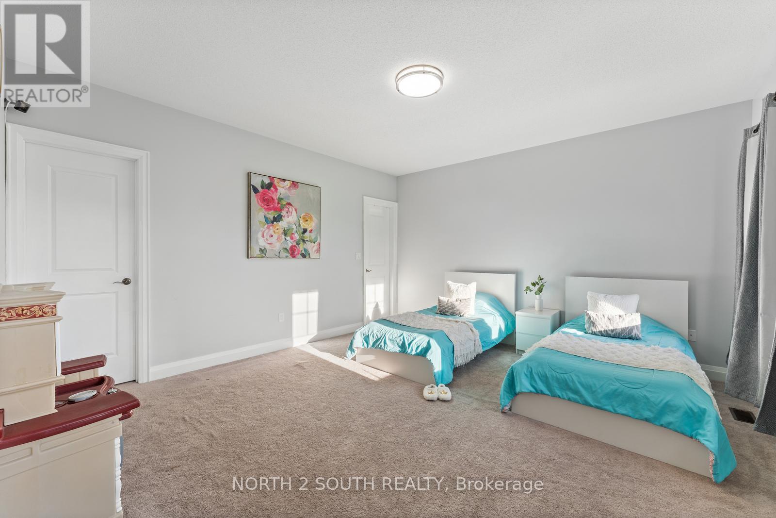 138 Degrey Drive, Brampton, Ontario L6P 4L7 - Photo 33 - W12506478