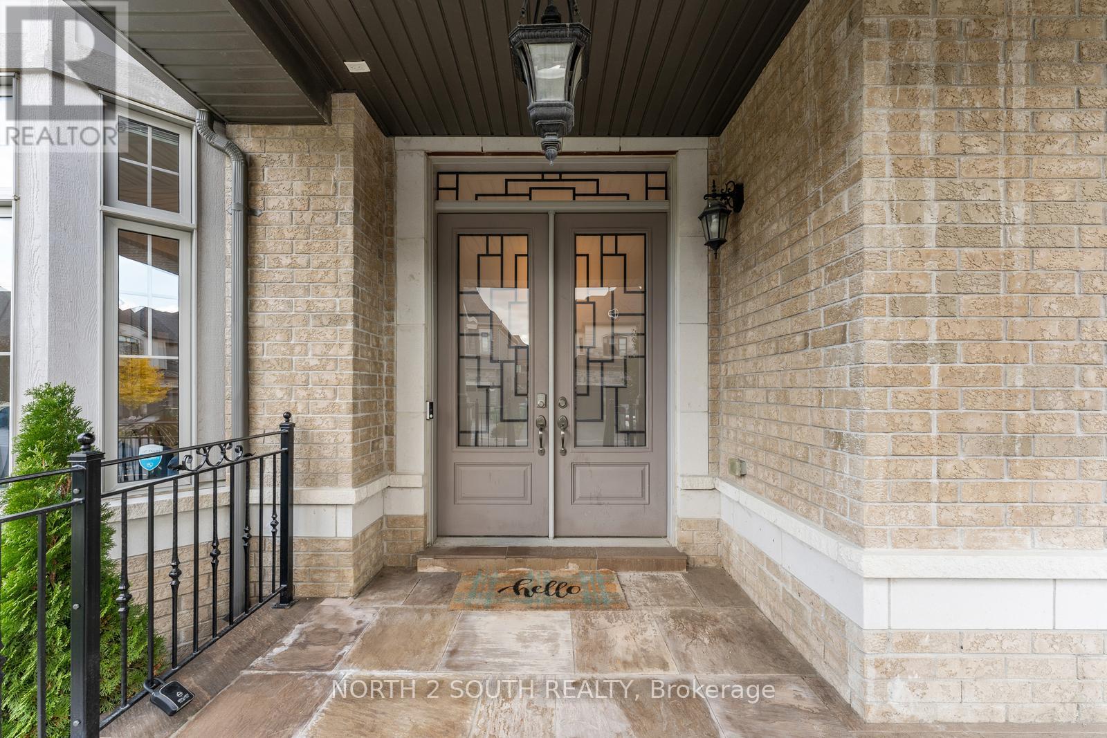 138 Degrey Drive, Brampton, Ontario L6P 4L7 - Photo 6 - W12506478