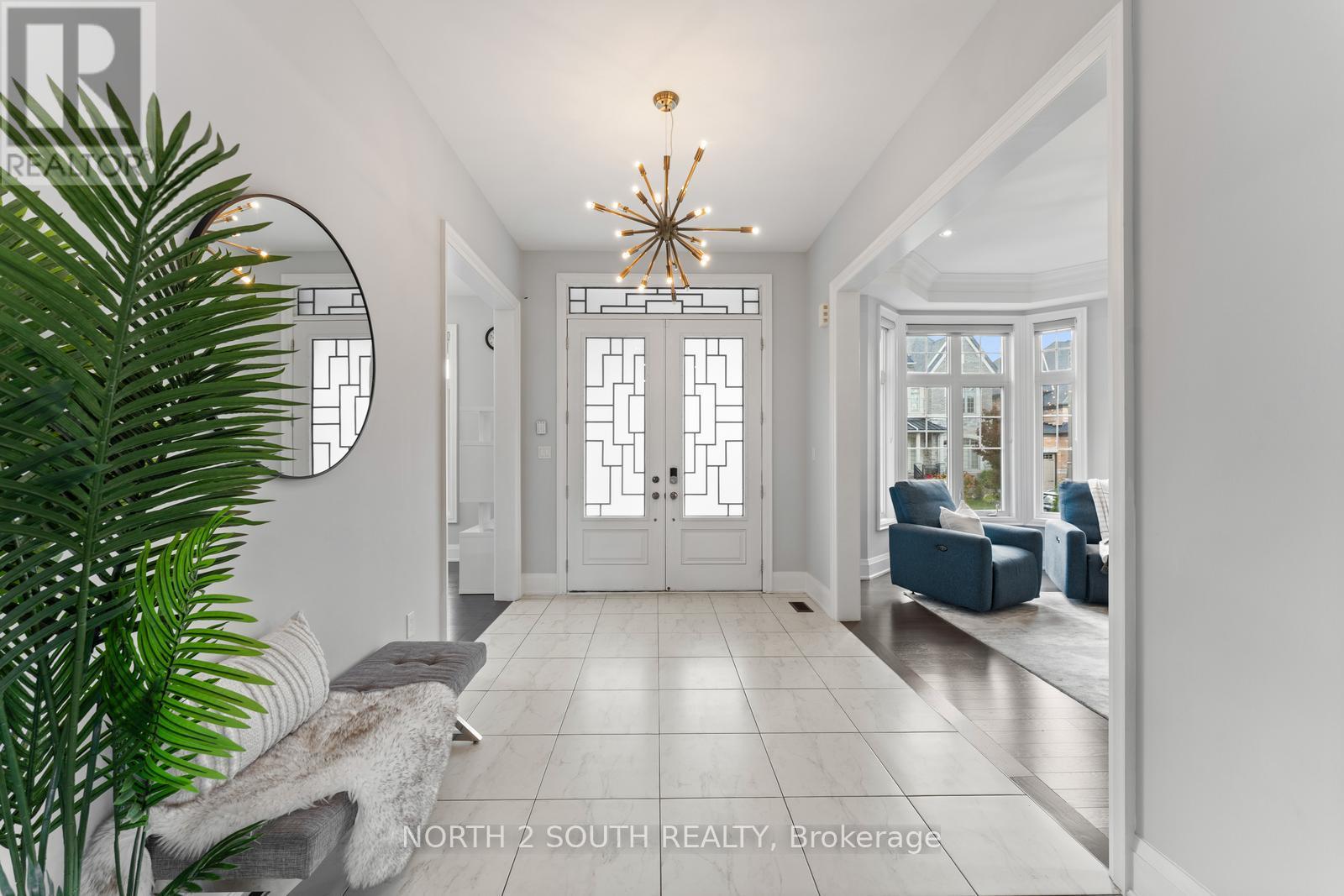 138 Degrey Drive, Brampton, Ontario L6P 4L7 - Photo 7 - W12506478