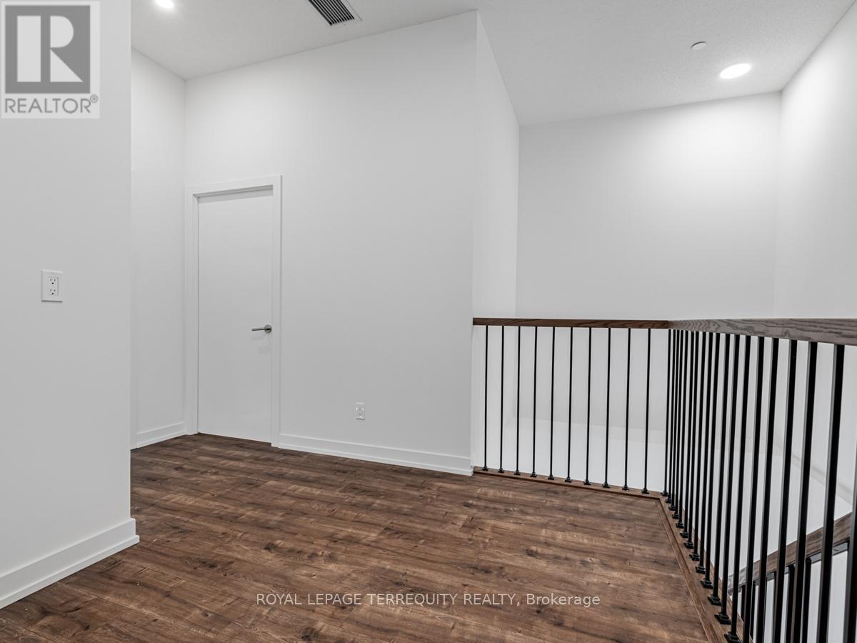 101 - 10 Wilby Crescent, Toronto, Ontario  M9N 0B6 - Photo 8 - W12506510