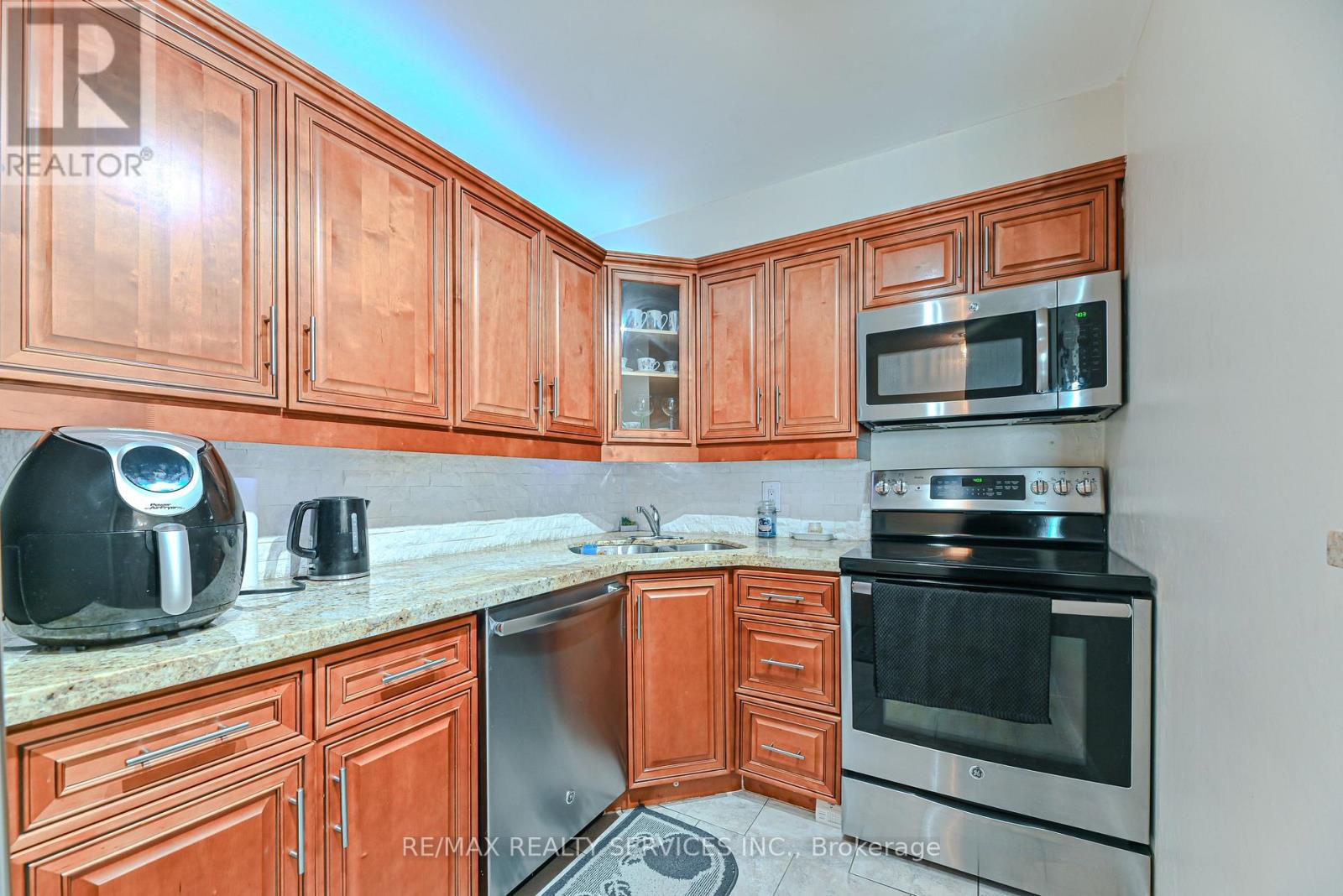 1911 - 35 Trailwood Drive, Mississauga, Ontario  L4Z 3K9 - Photo 22 - W12506526