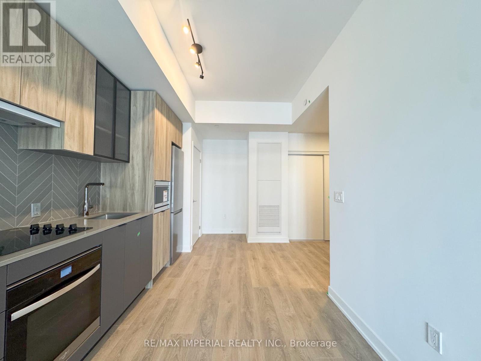 526 - 1037 The Queensway, Toronto, Ontario  M8Z 6C7 - Photo 7 - W12506540