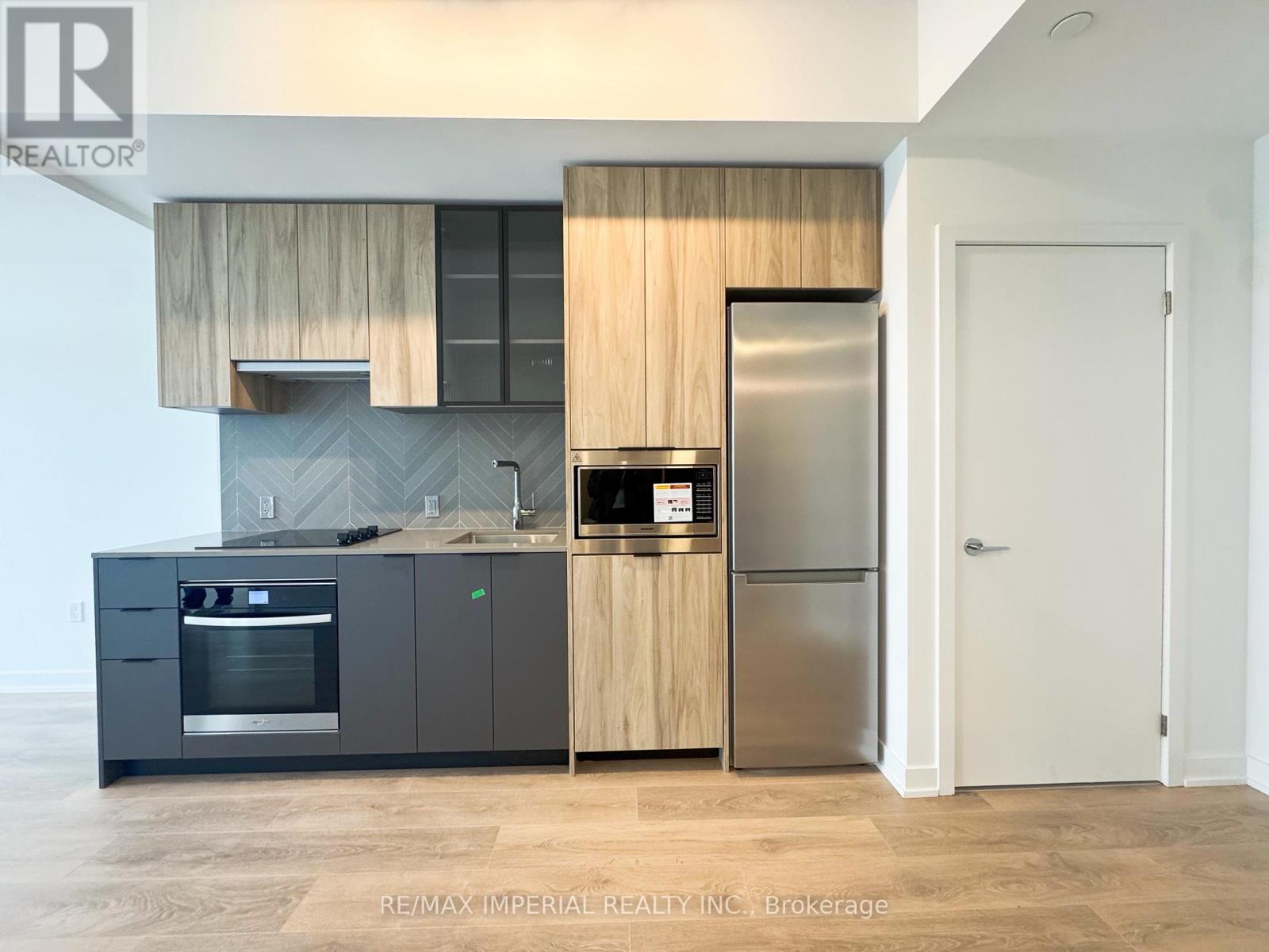 526 - 1037 The Queensway, Toronto, Ontario  M8Z 6C7 - Photo 8 - W12506540