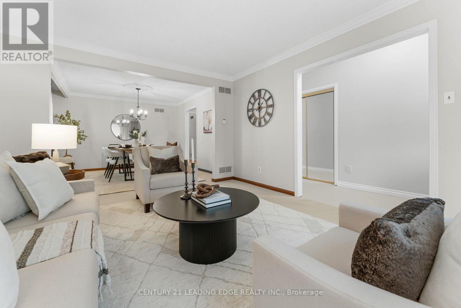 27 Murray Road, Toronto, Ontario  M3K 1T3 - Photo 10 - W12506546