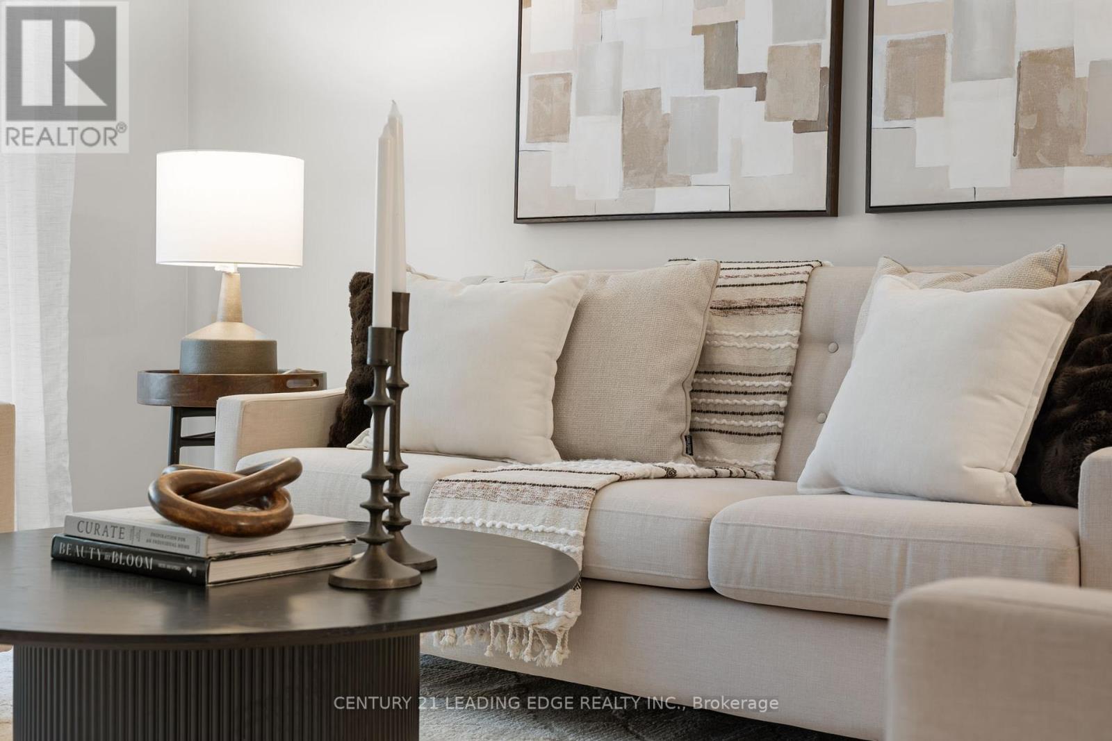 27 Murray Road, Toronto, Ontario  M3K 1T3 - Photo 11 - W12506546