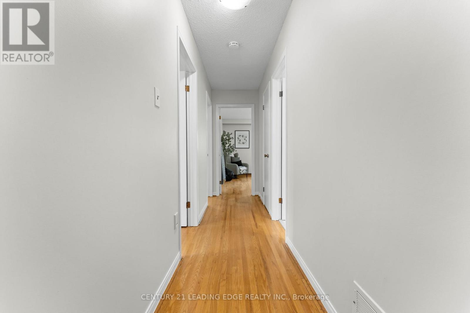 27 Murray Road, Toronto, Ontario  M3K 1T3 - Photo 23 - W12506546