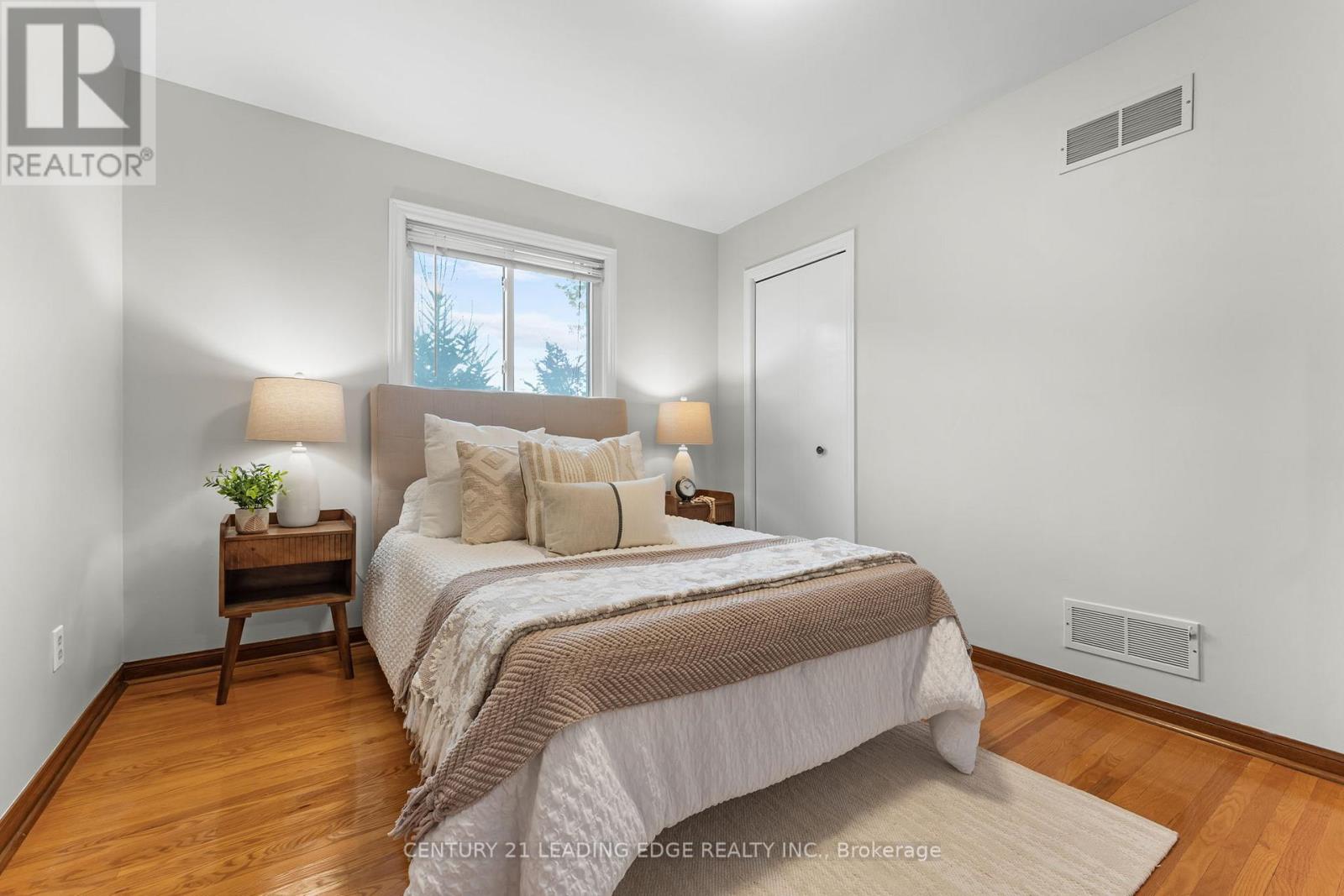 27 Murray Road, Toronto, Ontario  M3K 1T3 - Photo 32 - W12506546