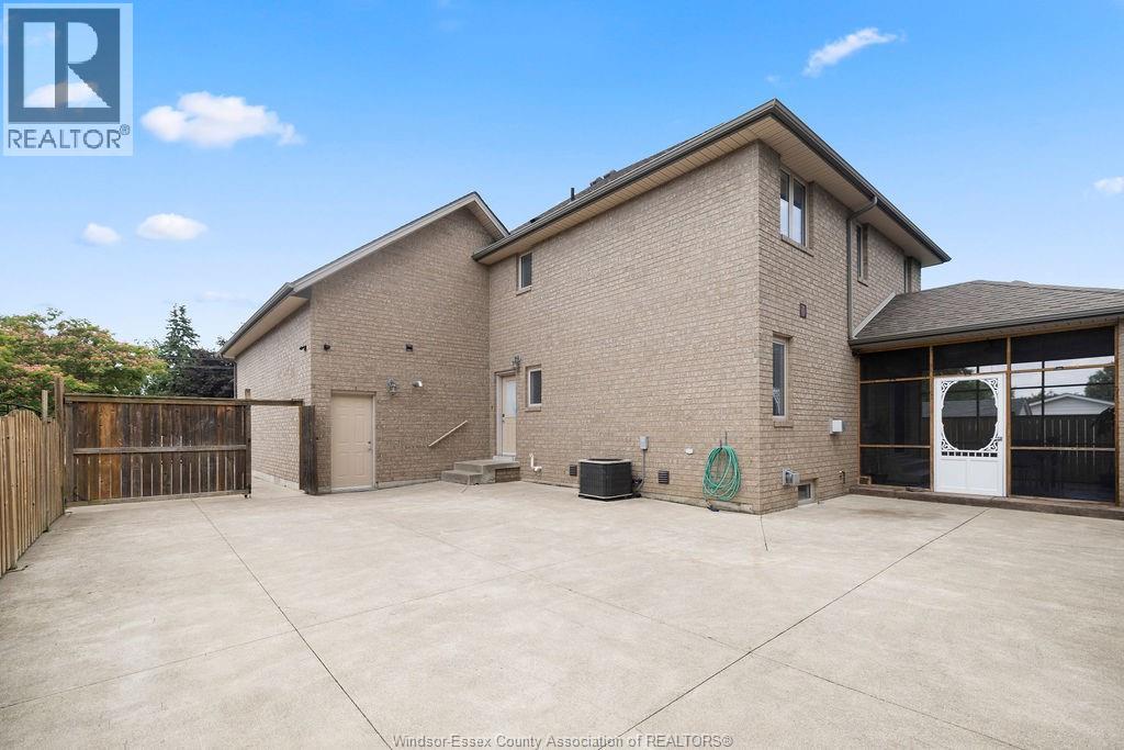 1918 Shawnee Road, Tecumseh, Ontario N8N 1S8 - Photo 37 - 25027925