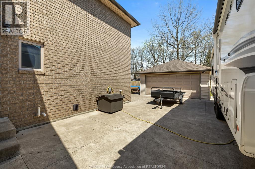 1918 Shawnee Road, Tecumseh, Ontario N8N 1S8 - Photo 4 - 25027925