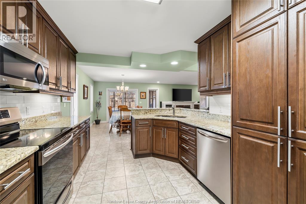 1918 Shawnee Road, Tecumseh, Ontario N8N 1S8 - Photo 8 - 25027925