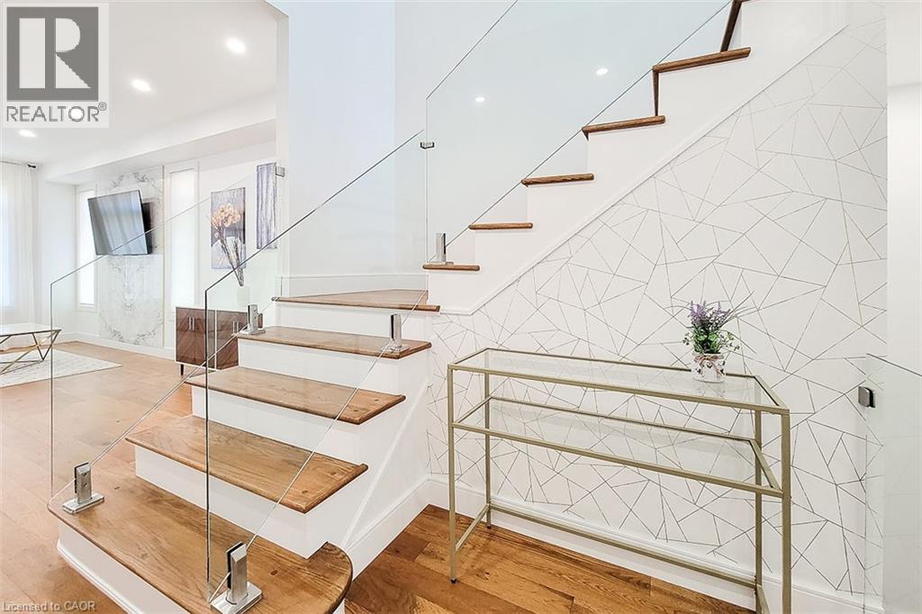 87 Mcknight Avenue, Hamilton, Ontario L8B 0T8 - Photo 14 - 40785474