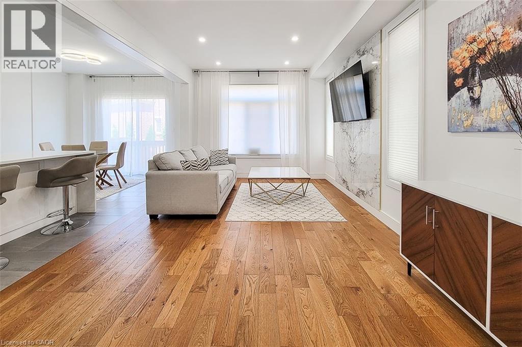 87 Mcknight Avenue, Hamilton, Ontario L8B 0T8 - Photo 5 - 40785474