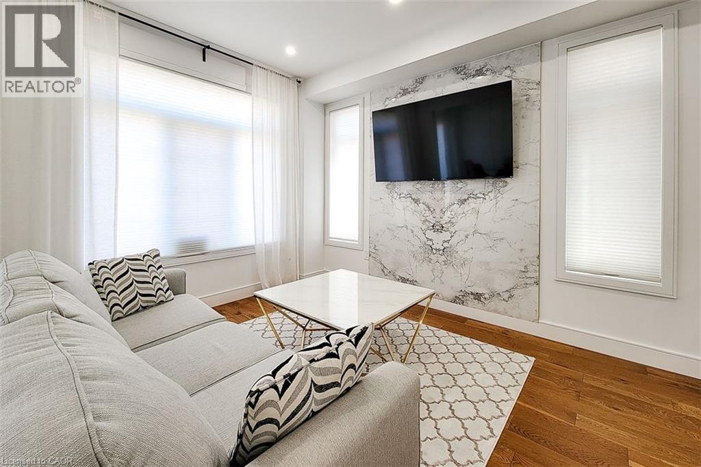 87 Mcknight Avenue, Hamilton, Ontario L8B 0T8 - Photo 6 - 40785474