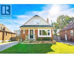 35 IPSWICH Place, Hamilton, Ontario