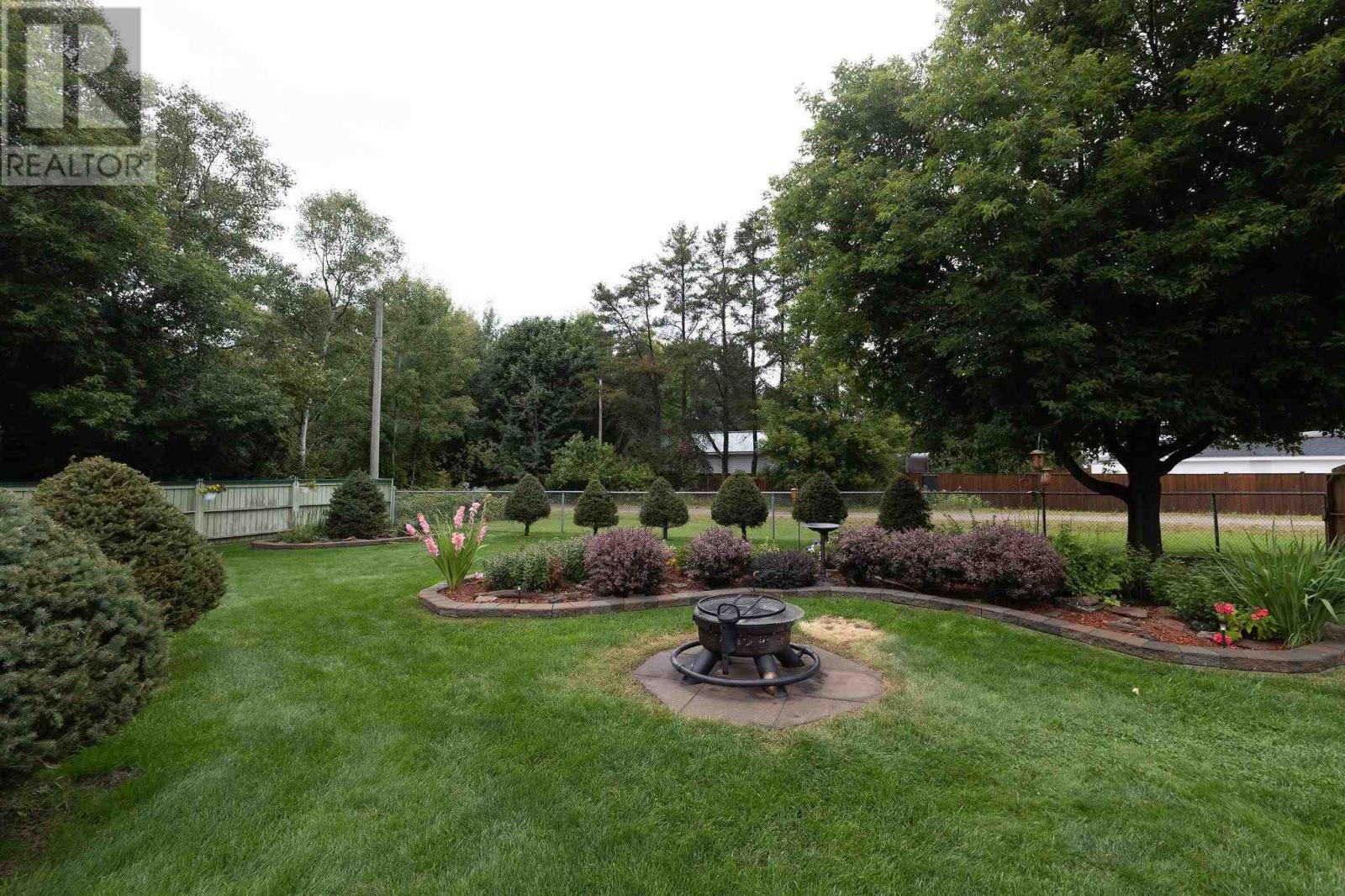 617 Boundary Rd, Sault Ste. Marie, Ontario P6A 5C5 - Photo 45 - SM252427