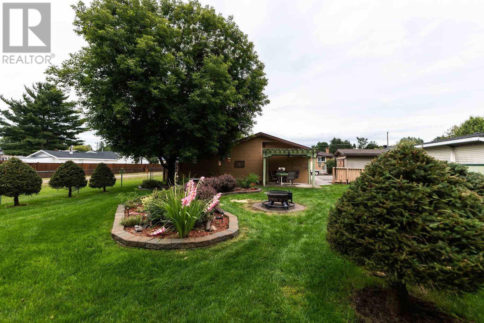 617 Boundary Rd, Sault Ste. Marie, Ontario P6A 5C5 - Photo 46 - SM252427