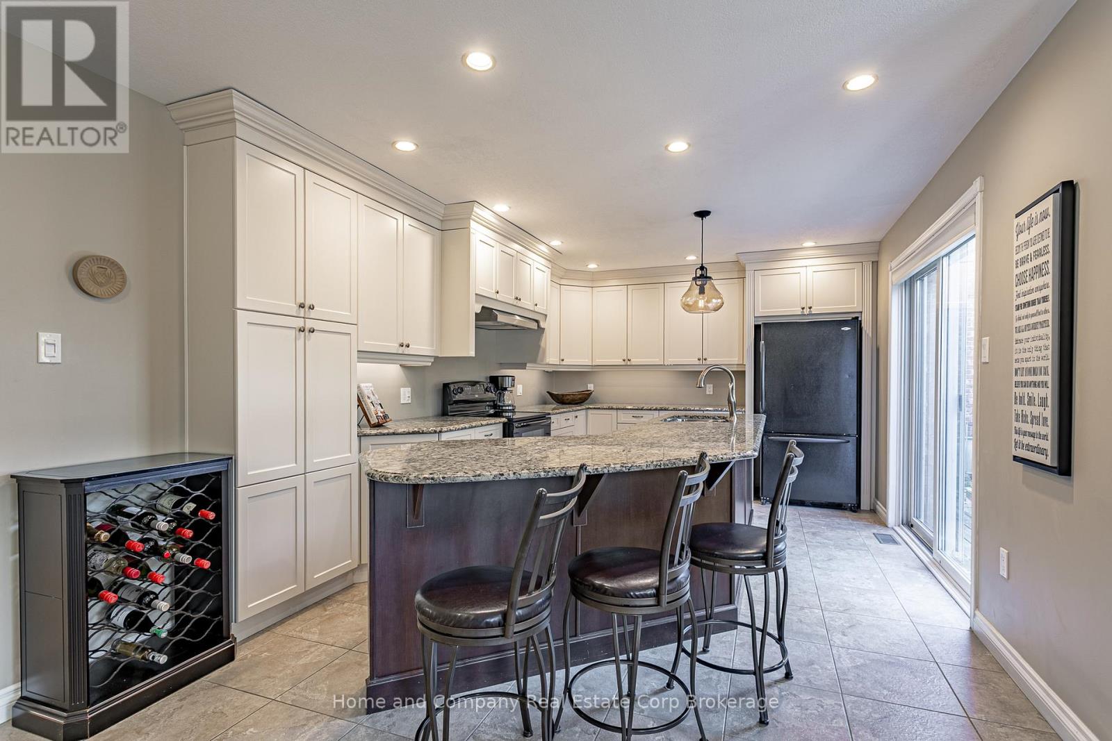 12 Mc Queen Court, Stratford, Ontario N4Z 1H5 - Photo 12 - X12506830