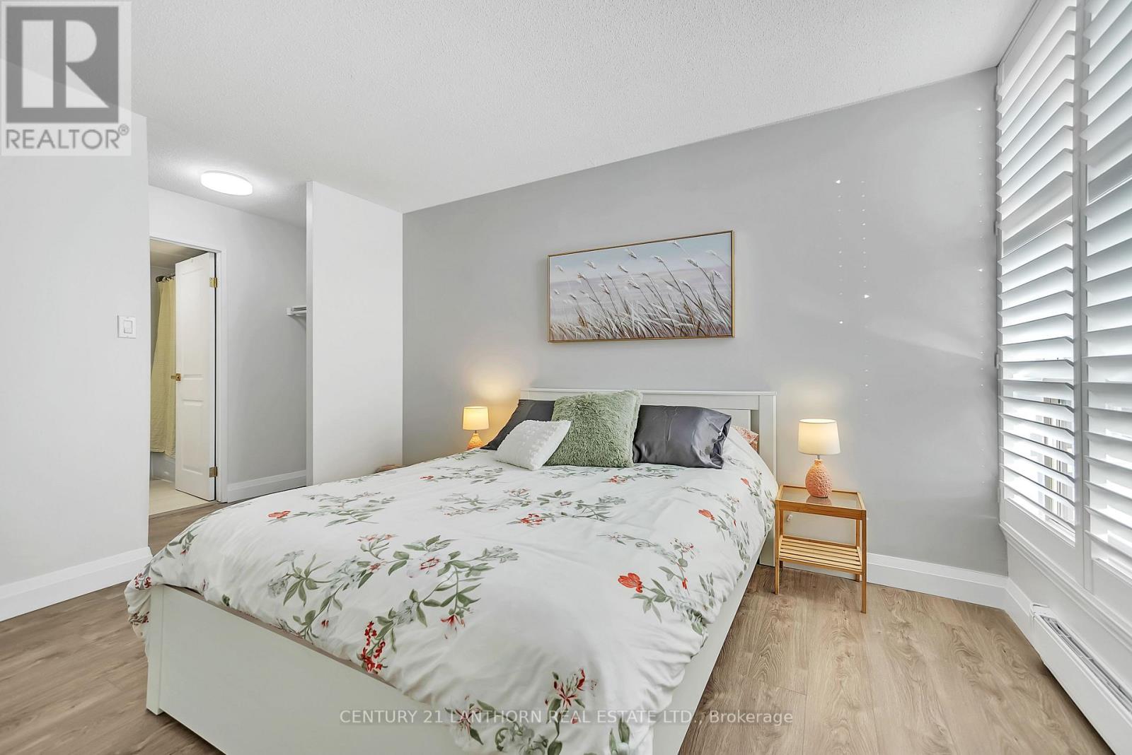 205 - 350 Front Street, Belleville, Ontario  K8N 5M5 - Photo 17 - X12506700