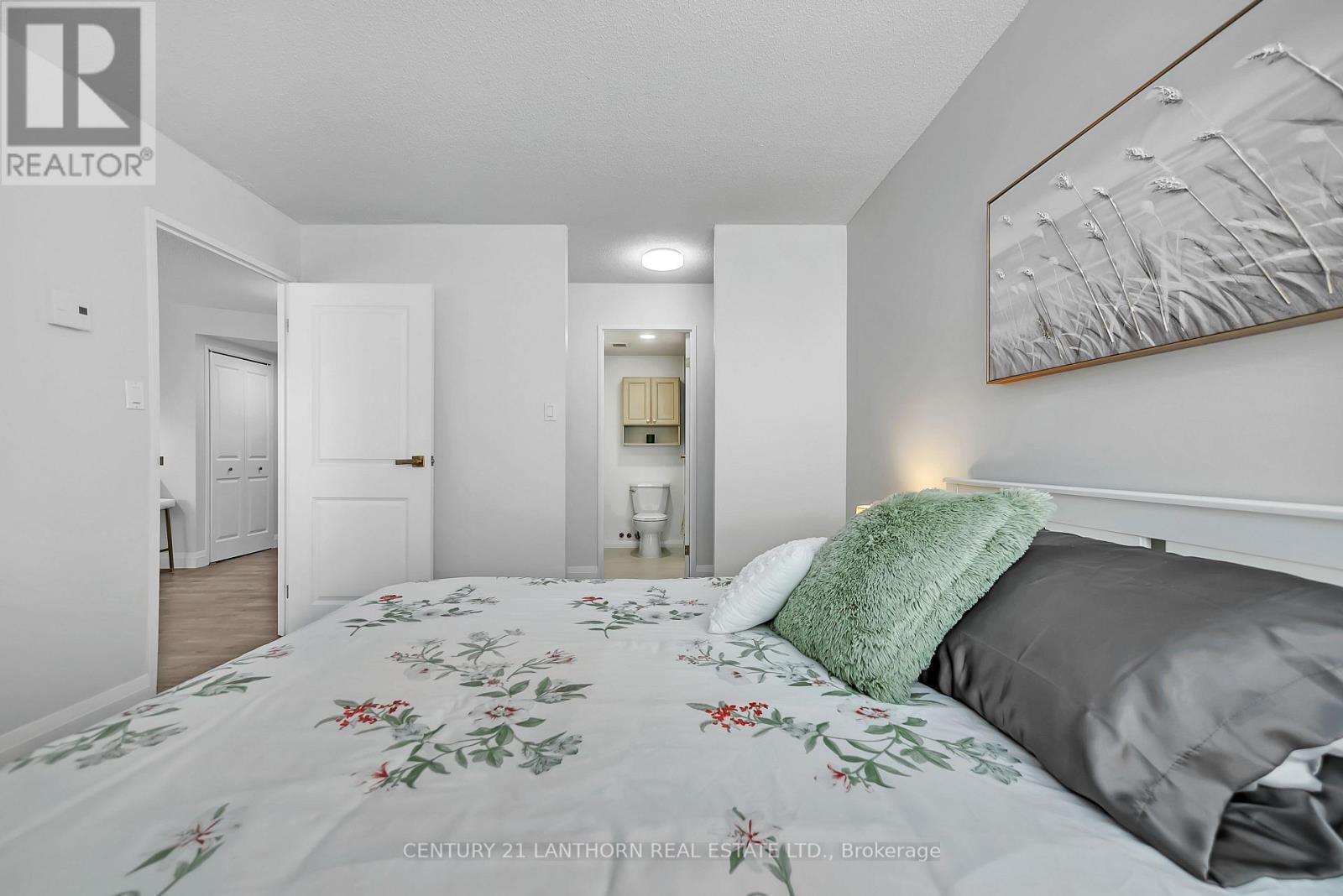 205 - 350 Front Street, Belleville, Ontario  K8N 5M5 - Photo 18 - X12506700