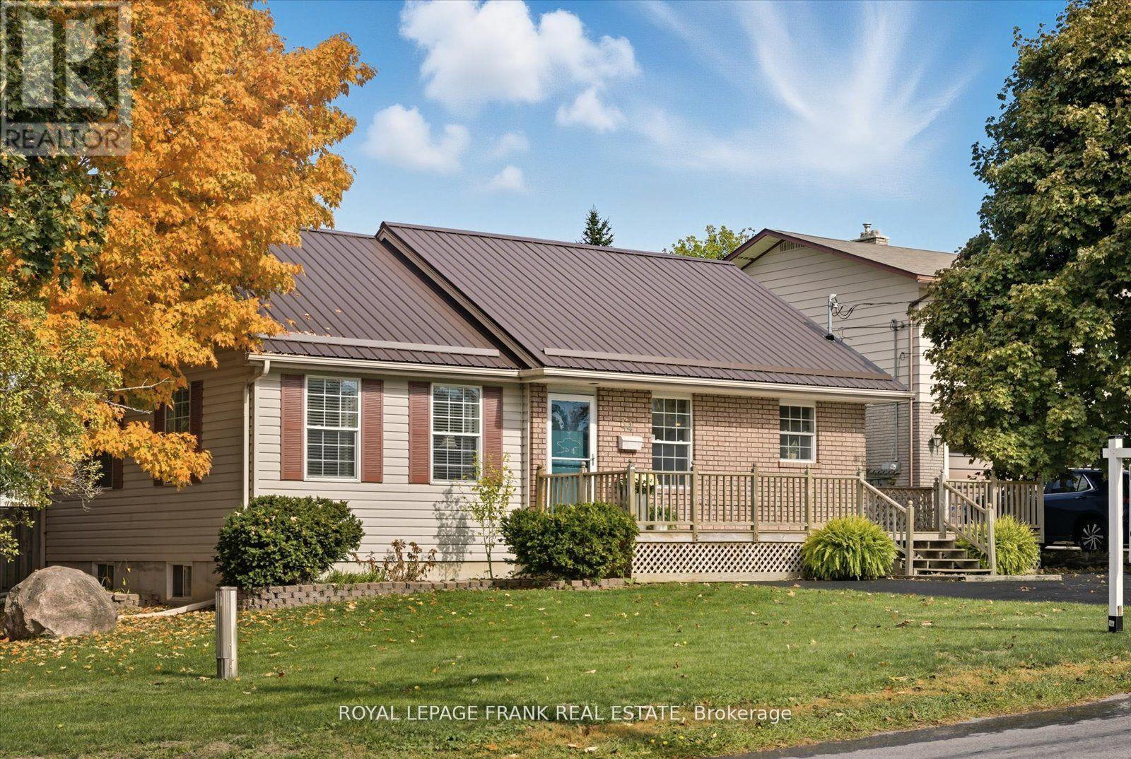 34 Riverview Road, Kawartha Lakes (Lindsay), Ontario  K9V 1B3 - Photo 3 - X12506846