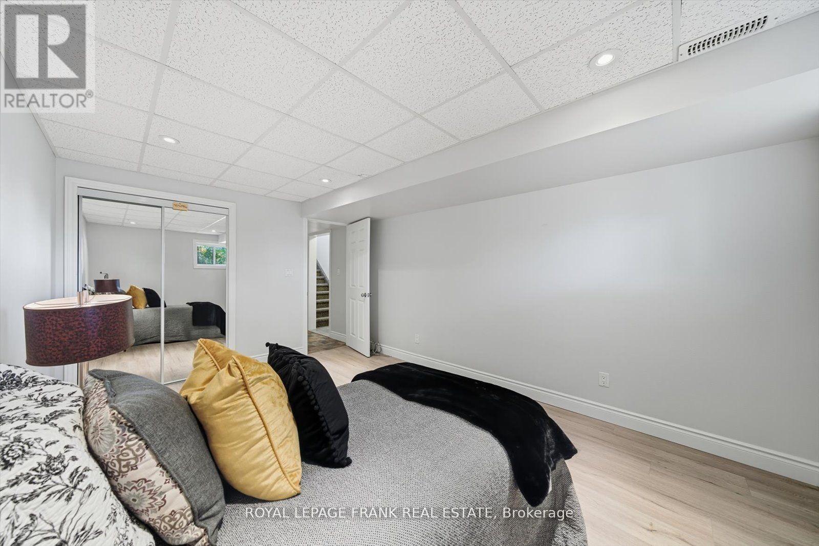 34 Riverview Road, Kawartha Lakes (Lindsay), Ontario  K9V 1B3 - Photo 32 - X12506846