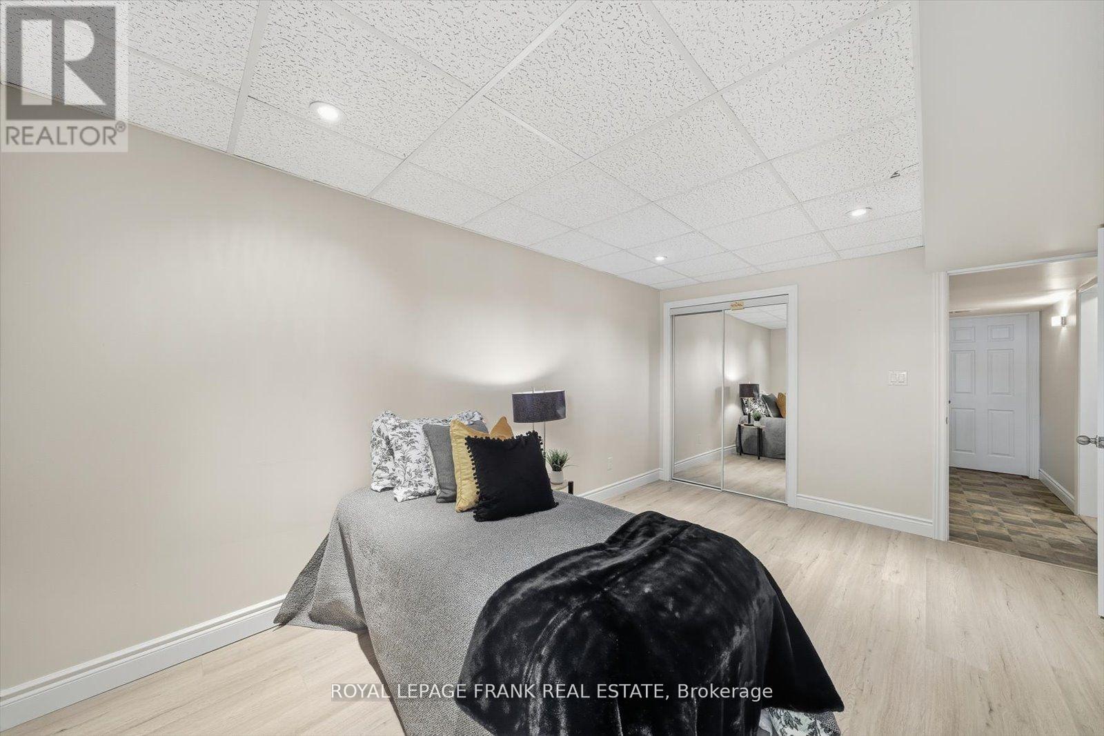 34 Riverview Road, Kawartha Lakes (Lindsay), Ontario  K9V 1B3 - Photo 33 - X12506846