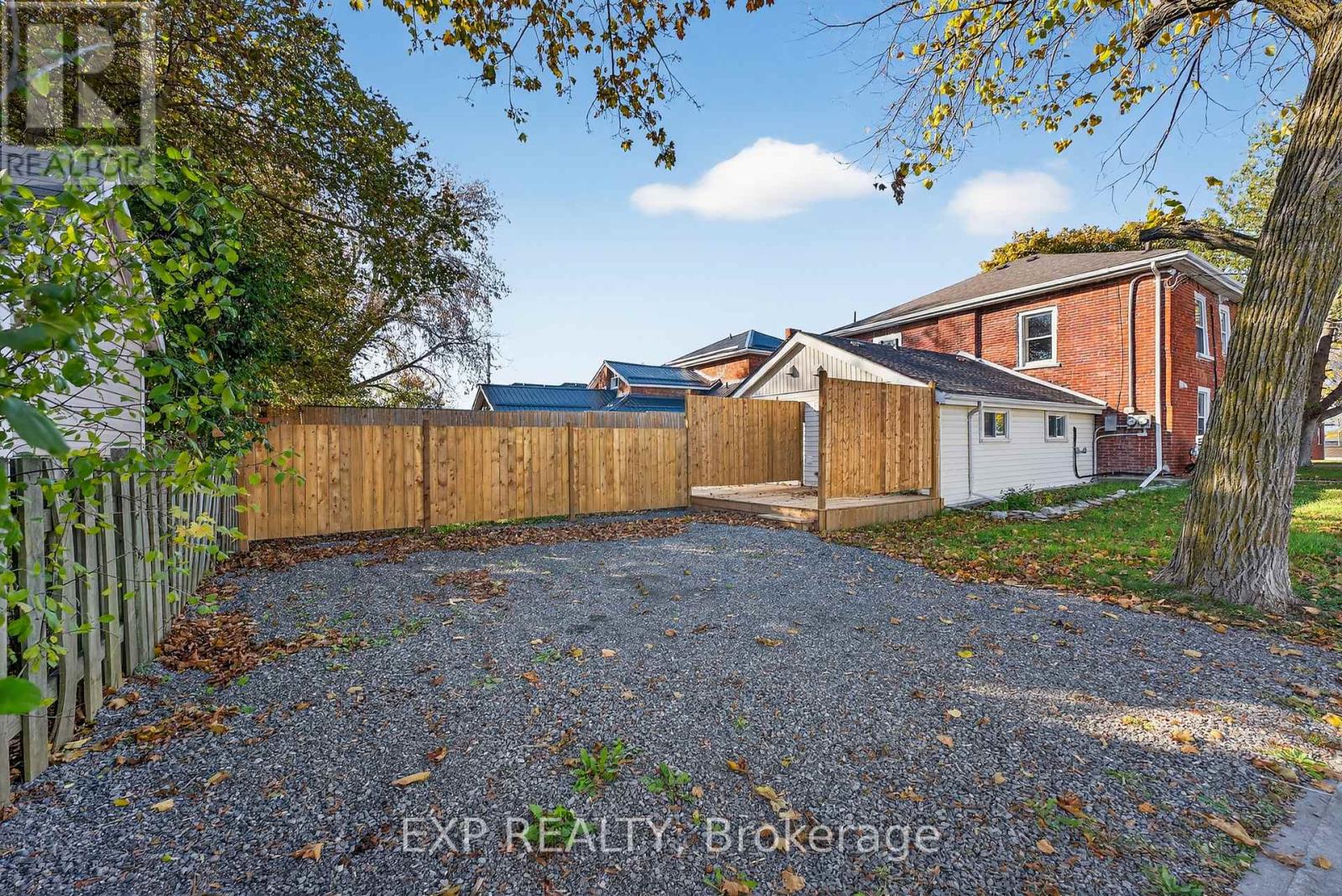 19 & 21 Railway Terrace, Belleville, Ontario  K8N 2R8 - Photo 33 - X12506892