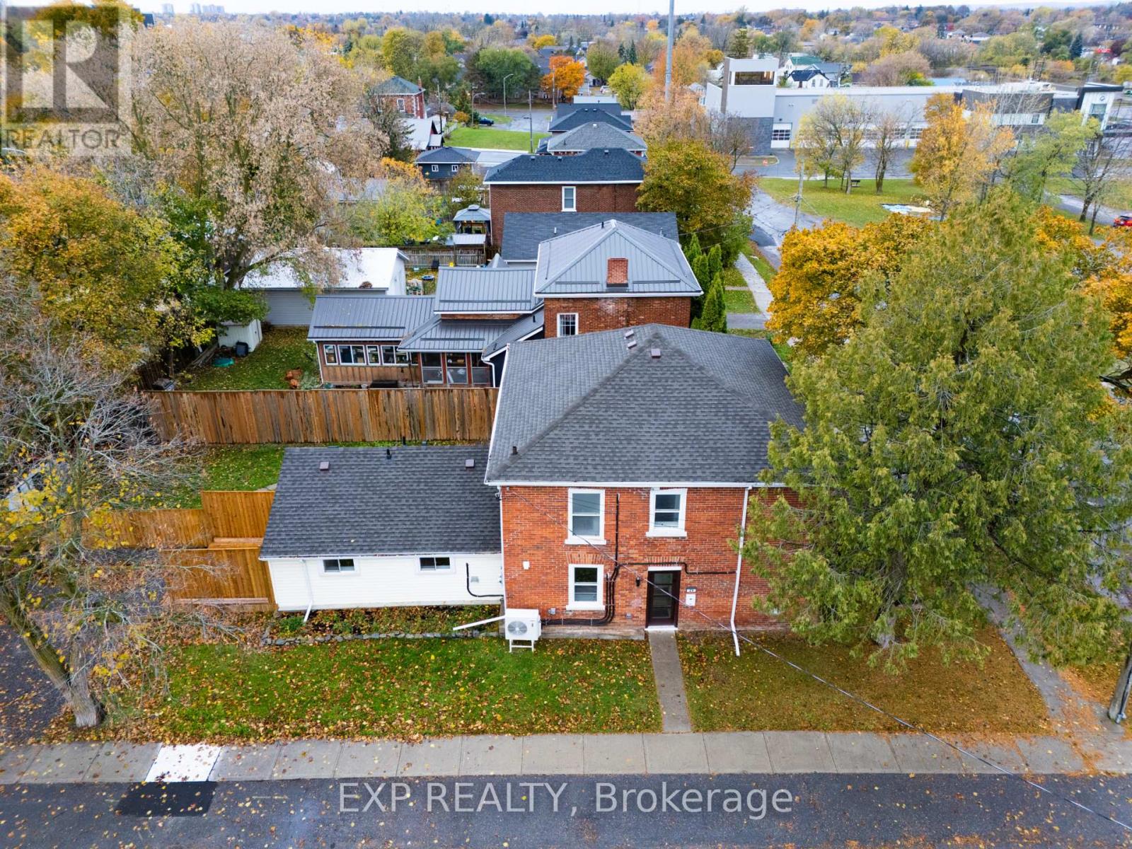 19 & 21 Railway Terrace, Belleville, Ontario  K8N 2R8 - Photo 42 - X12506892