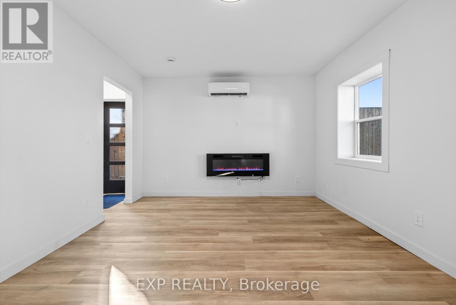 19 & 21 Railway Terrace, Belleville, Ontario  K8N 2R8 - Photo 6 - X12506892