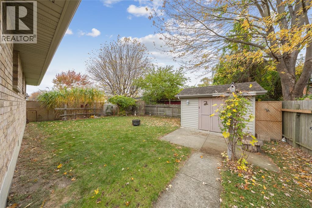 45 Bridle Path, Wallaceburg, Ontario  N8A 4G3 - Photo 6 - 25027848