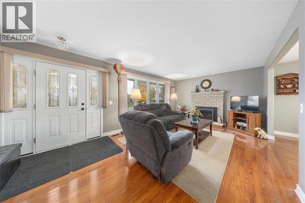 45 Bridle Path, Wallaceburg, Ontario  N8A 4G3 - Photo 9 - 25027848