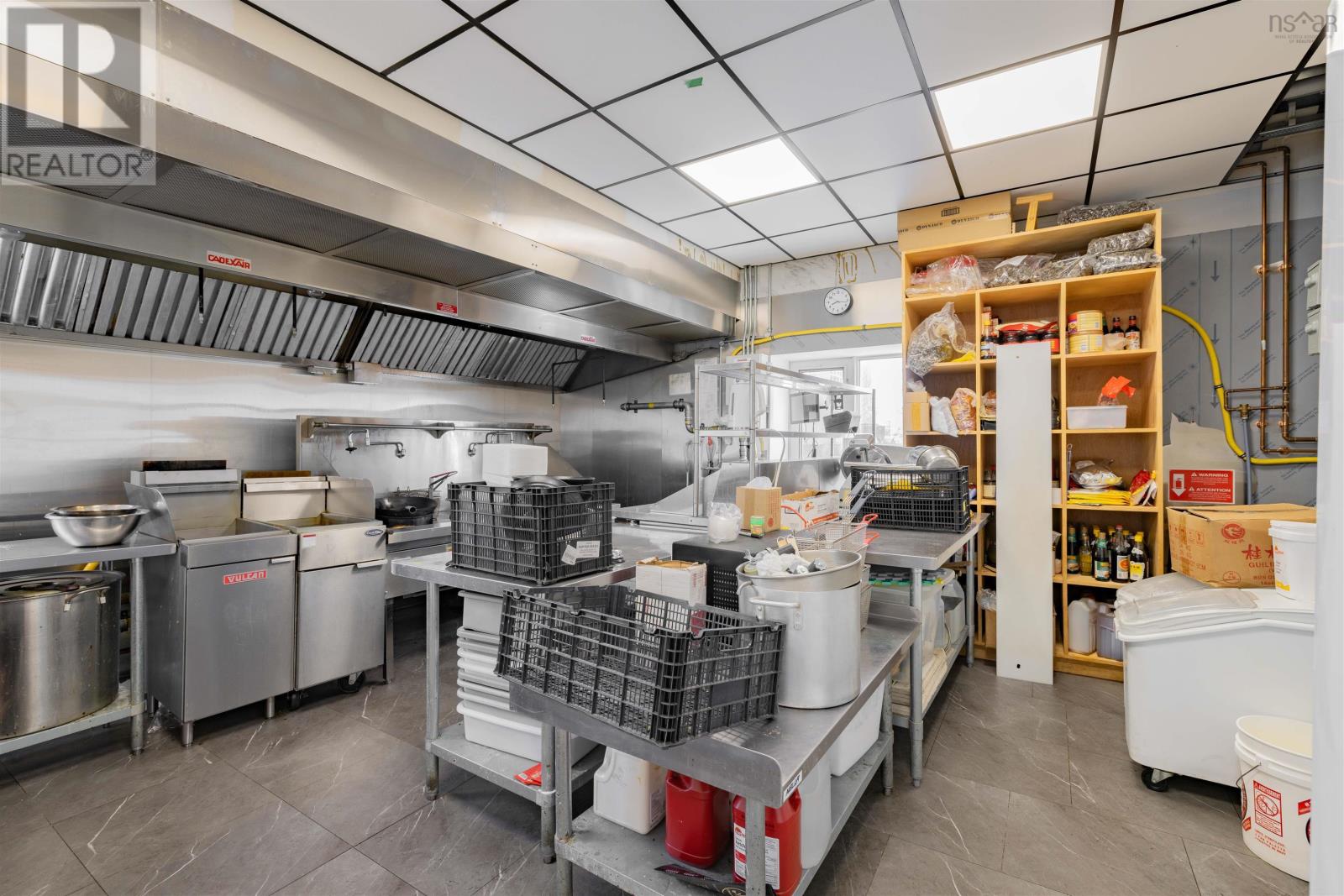 6238 Quinpool Road, Halifax, Nova Scotia  B3L 1A3 - Photo 14 - 202524923