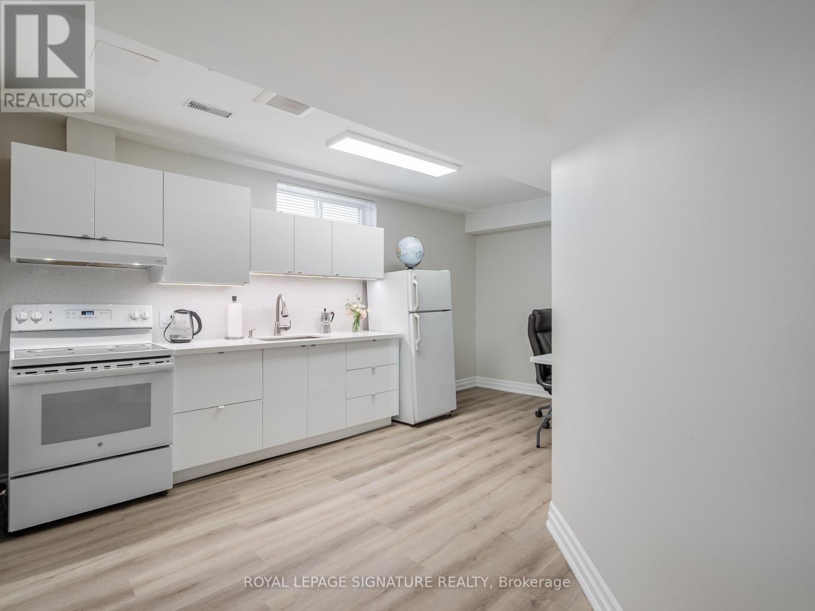 Bsmt - 279 Hounslow Avenue, Toronto (Willowdale West), Ontario  M2N 2B7 - Photo 4 - C12456974