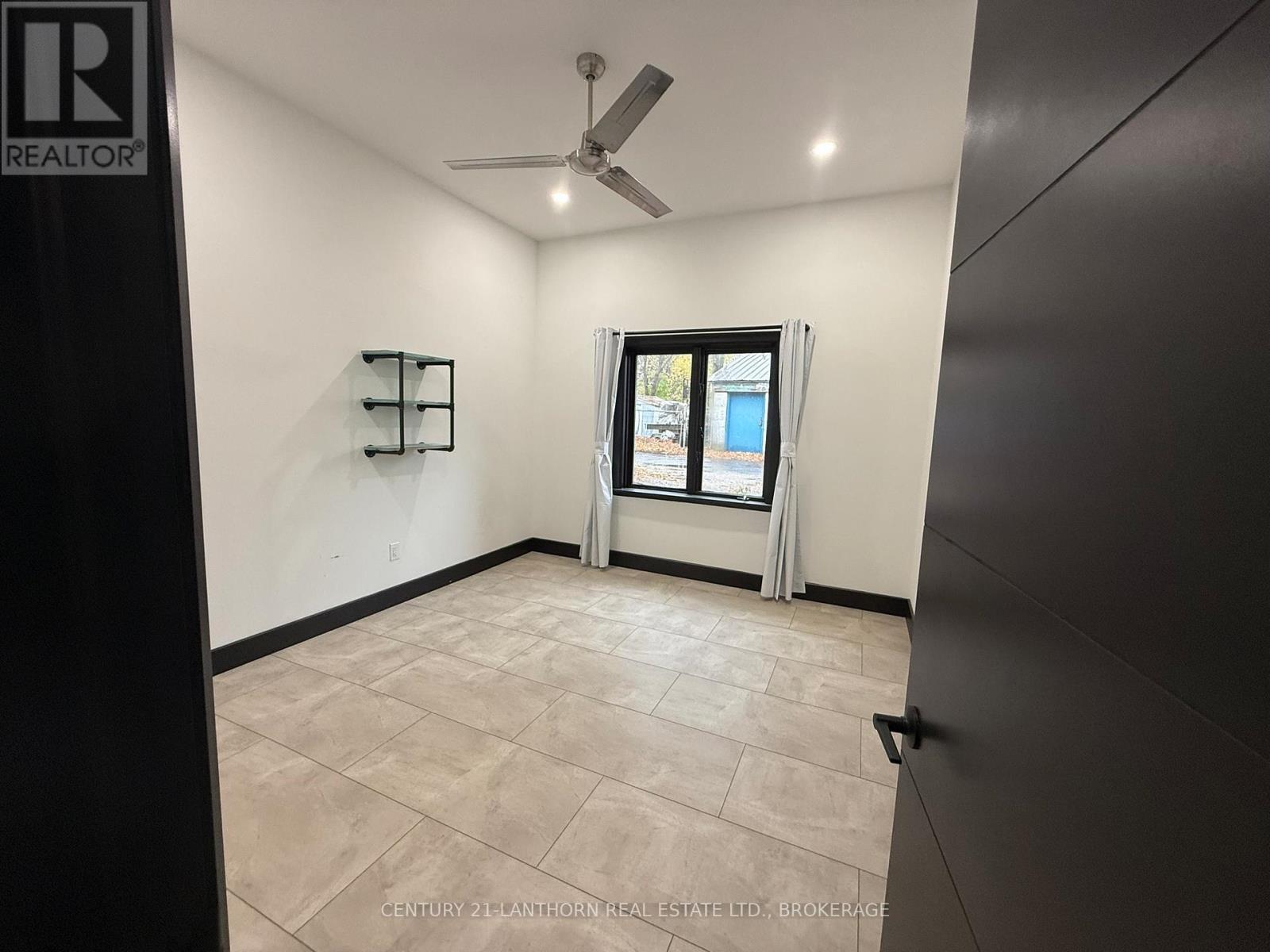 2 - 302 Montreal Street, Kingston, Ontario  K7K 3G8 - Photo 10 - X12434763