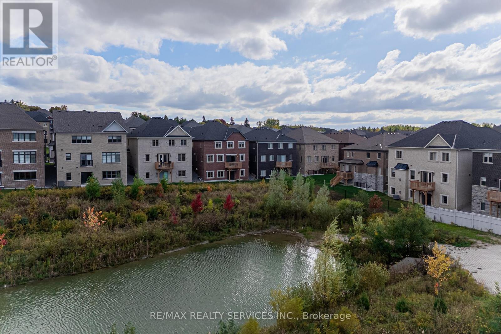 52 Plank Road, Bradford West Gwillimbury, Ontario  L3Z 4N3 - Photo 4 - N12467027