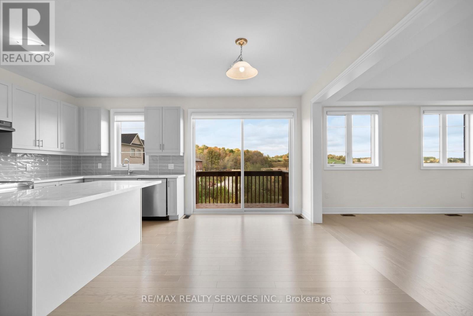 52 Plank Road, Bradford West Gwillimbury, Ontario  L3Z 4N3 - Photo 13 - N12467027