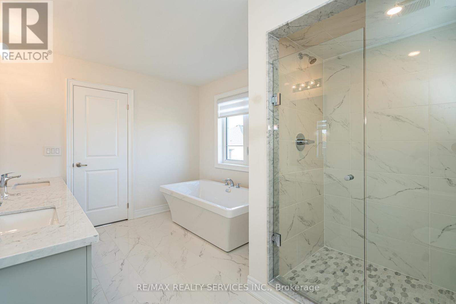 52 Plank Road, Bradford West Gwillimbury, Ontario  L3Z 4N3 - Photo 32 - N12467027