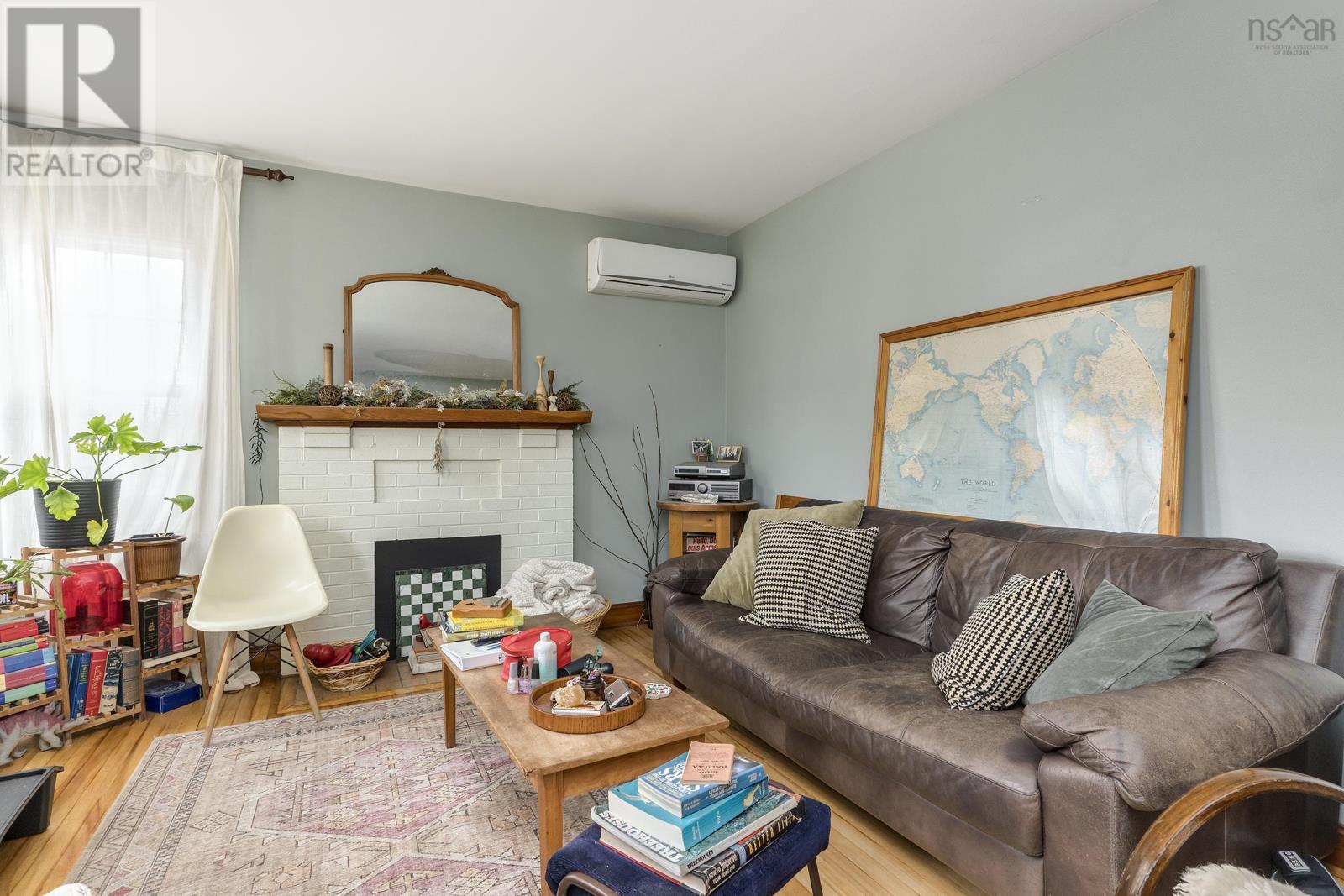 7142 Abbott Drive, Halifax, Nova Scotia  B3L 2L7 - Photo 4 - 202525478