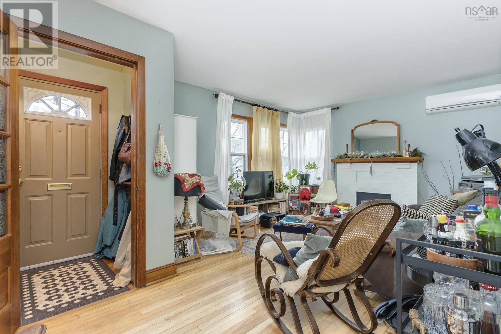 7142 Abbott Drive, Halifax, Nova Scotia  B3L 2L7 - Photo 2 - 202525478