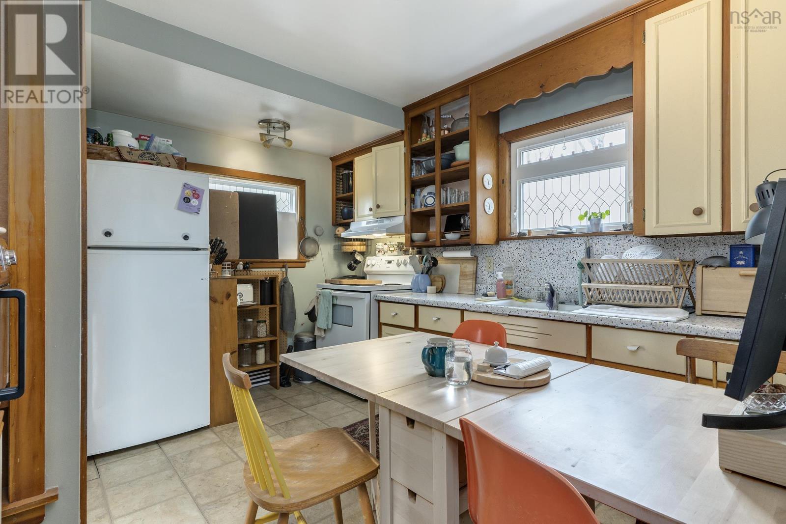 7142 Abbott Drive, Halifax, Nova Scotia  B3L 2L7 - Photo 15 - 202525478