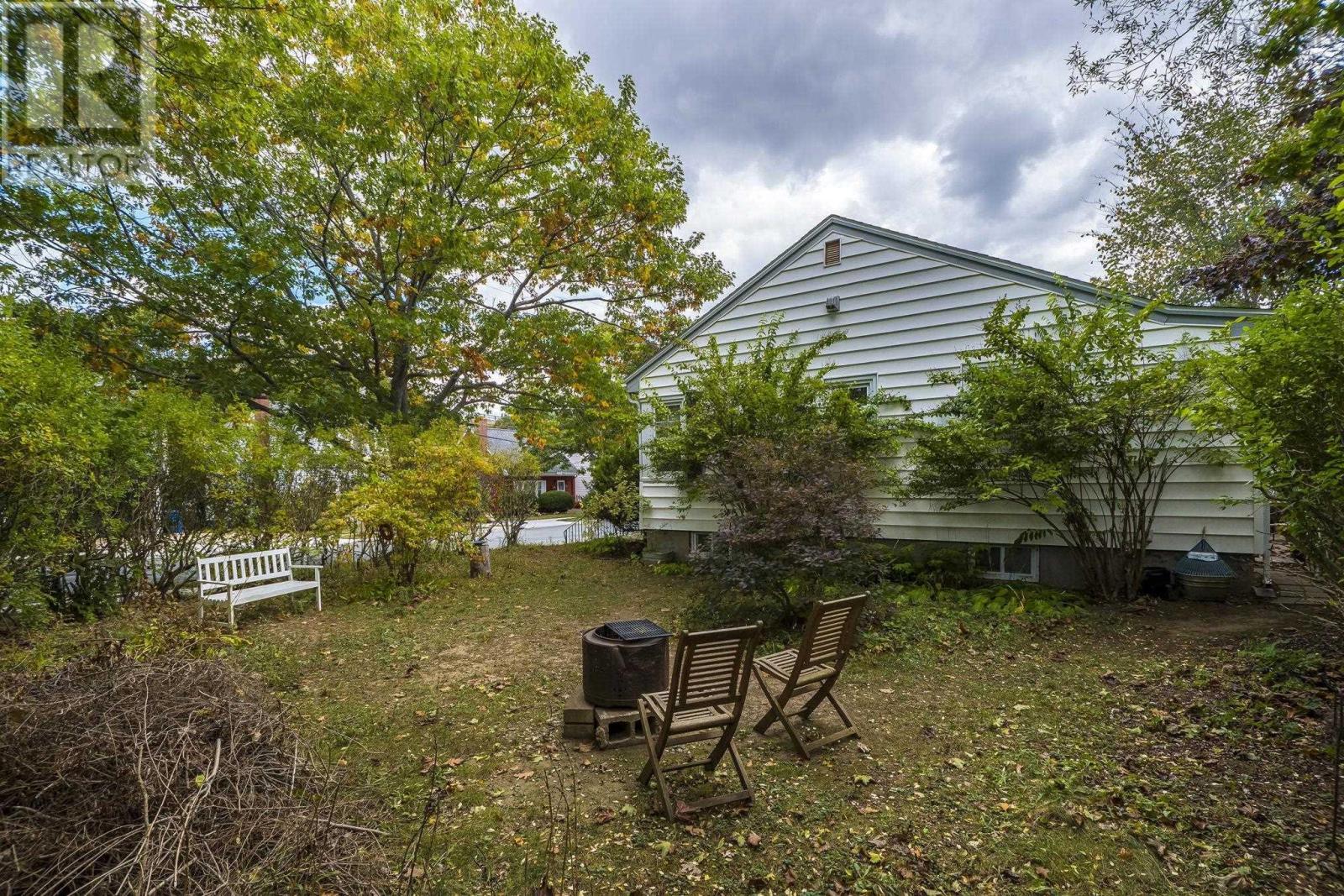 7142 Abbott Drive, Halifax, Nova Scotia  B3L 2L7 - Photo 33 - 202525478