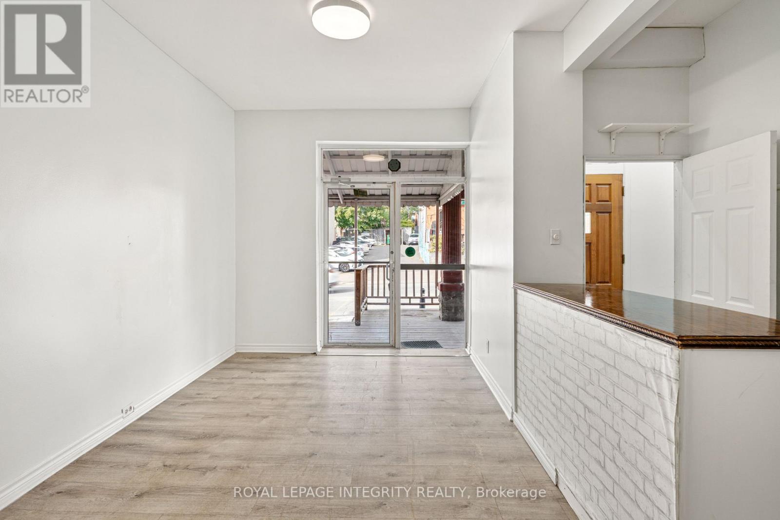 820 Somerset Street W, Ottawa, Ontario  K1R 6R5 - Photo 6 - X12480805